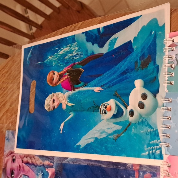 Frozen bags, note pads tablecloth or mural/ BUNDLE ONLY 2or more items - Picture 3 of 8